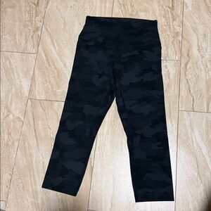 Lululemon Align High-Rise 21” crop “NEW WITHOUT TAG”